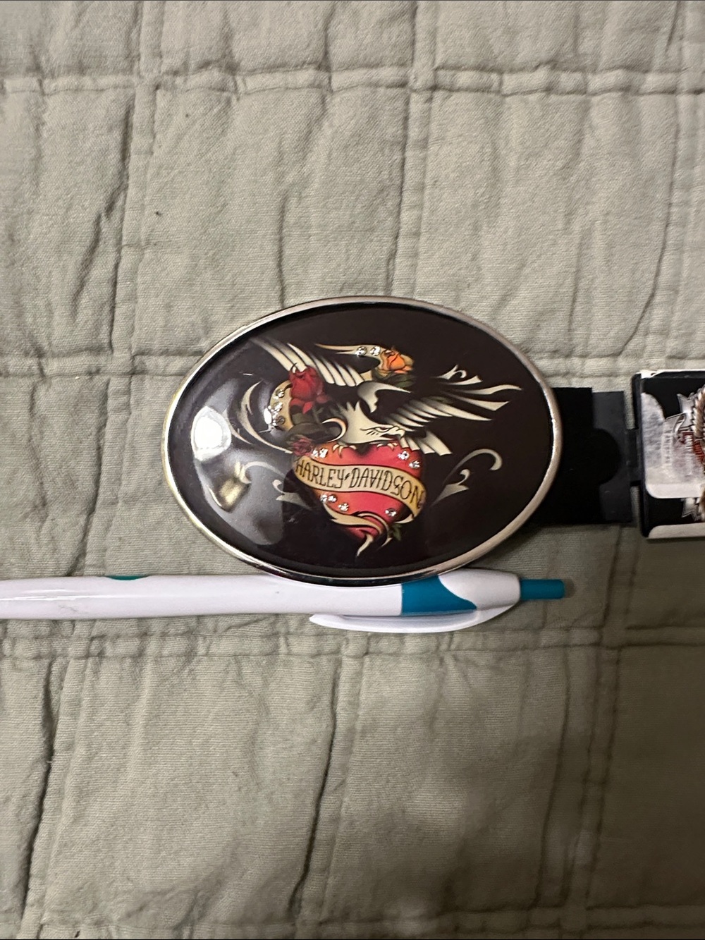 Harley-Davidson Black Oval Belt Buckle with Red Heart and Cream Accents